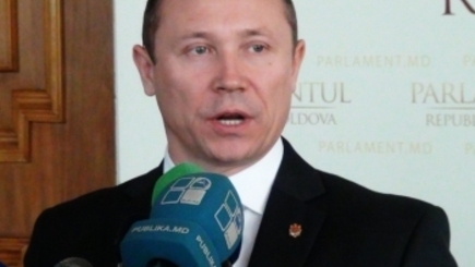 Стрелец объяснил, почему КС отменил некоторые законопроекты, предложенные ЛДПМ