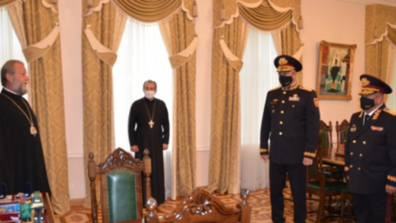 Золотой мундир