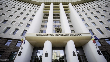 Опрос: Какие партии прошли бы в парламент в случае ближайших выборов