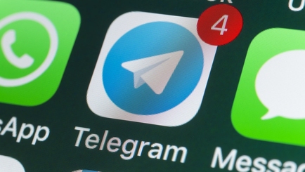 Общественники США потребовали удалить Telegram из Apple-store