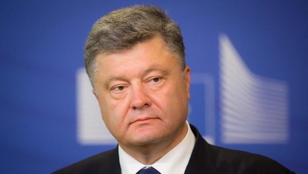 Порошенко подписал закон, позволяющий провести выборы в объединенных общинах