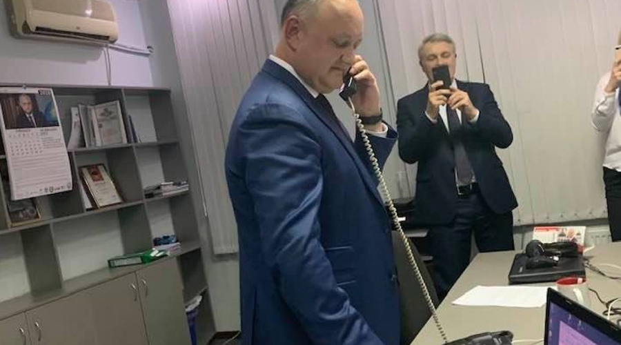 PAS обратилась в полицию за «разъяснениями о возможной скрытой агитации в пользу Додона»