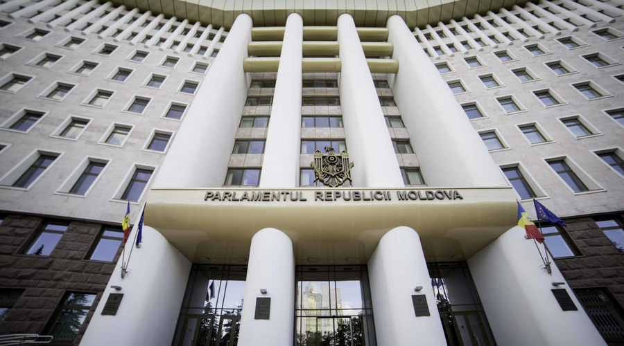 Опрос: Какие партии прошли бы в парламент в случае ближайших выборов