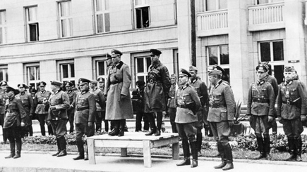 Пакт Молотова-Риббентропа и курьезы недолгой советско-нацистской дружбы