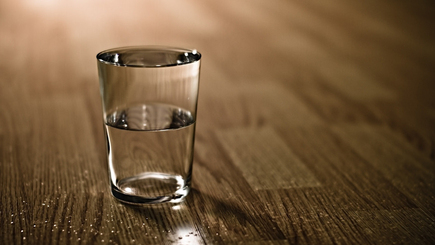 Творческая интеллигенция РФ начинает наперебой демонстрировать лояльность режиму