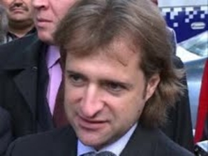 Кэлин Виеру стал невыездным?