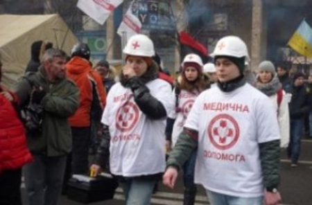 На Майдан зовут врачей