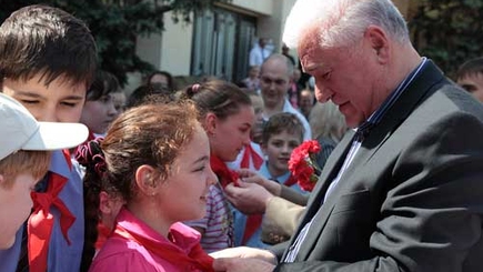 Владимир Воронин присутствовал на торжественной линейке, посвященной Дню пионерии