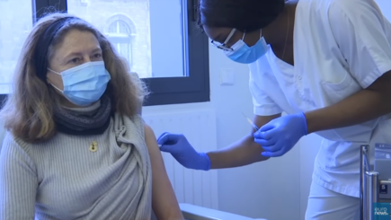 Вакцинация: наперегонки с пандемией