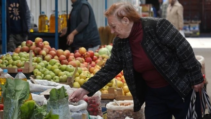 Доходы россиян продолжили падение. Виноваты инфляция и кредиты