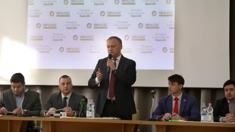 Додон надеется, что СДП сбалансирует риторику Бухареста в отношении Молдовы