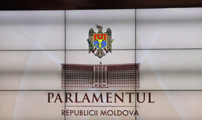 Одобрены поправки в Регламент парламента РМ