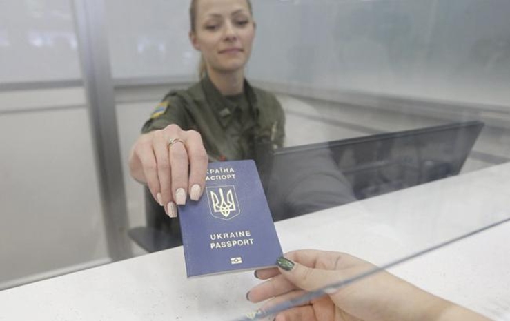 МИД Украины готовит введение электронных виз