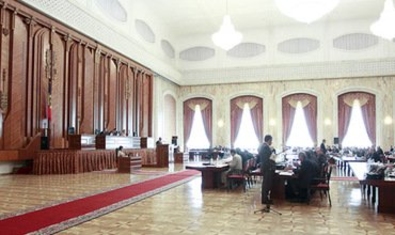 Утверждены поправки в Регламент парламента