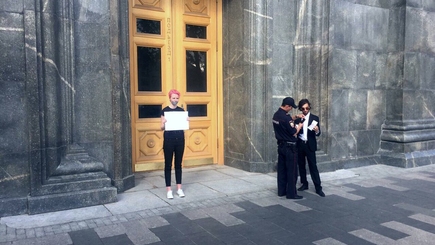 За что задерживают граждан в России