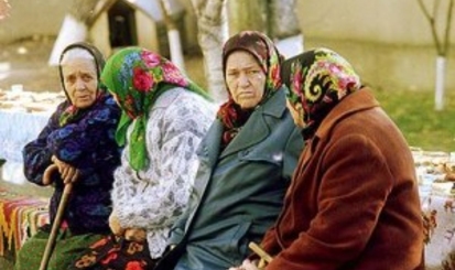 Чем порадует государство пожилых людей к их празднику?