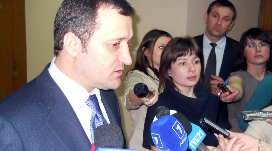 Влад Филат: «Правительство должно работать не только при включенных видеокамерах…»