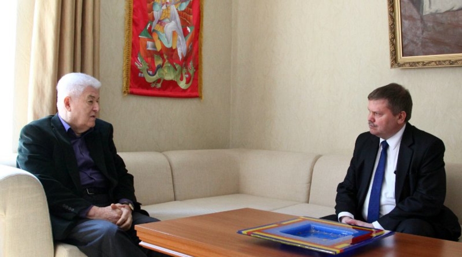 Господин Посол, в чем совпали Ваши взгляды с позицией лидера ПКРМ?