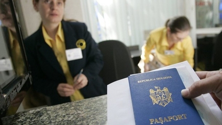 Диппредставительства Молдовы за рубежом начали прием заявлений на получение небиометрических паспортов