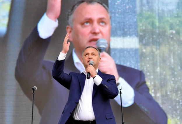 Игорь Додон хочет для себя больше охраны