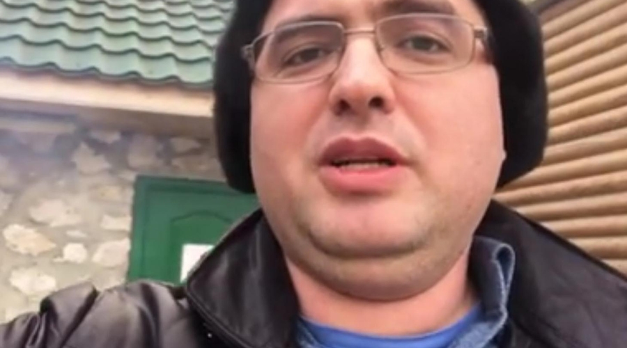 Ренато Усатому продлили зарубежную командировку до сентября