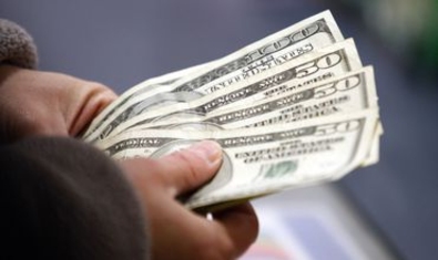 Денежные переводы мигрантов собираются облагать налогом