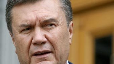 Верховная Рада отстранила Януковича и назначила досрочные выборы на 25 мая