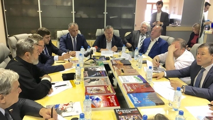 Поплачем вместе с Игорем Додоном и членами Изборского клуба