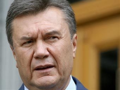 Верховная Рада отстранила Януковича и назначила досрочные выборы на 25 мая