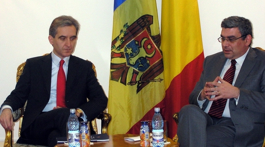 Румыния собирается приватизировать Молдову. По частям…