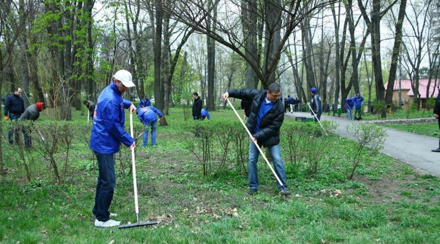 Democraţii din toată ţara au participat la salubrizarea de primăvară