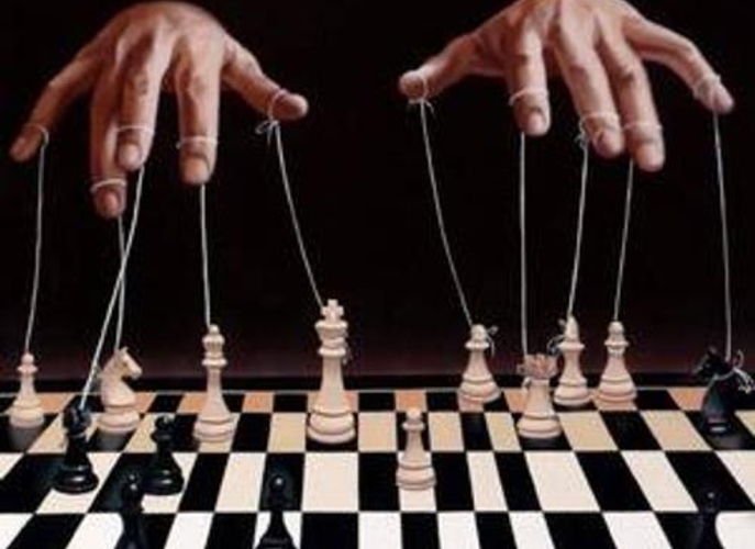 Информационная война социалистов развертывается последовательно и методично...