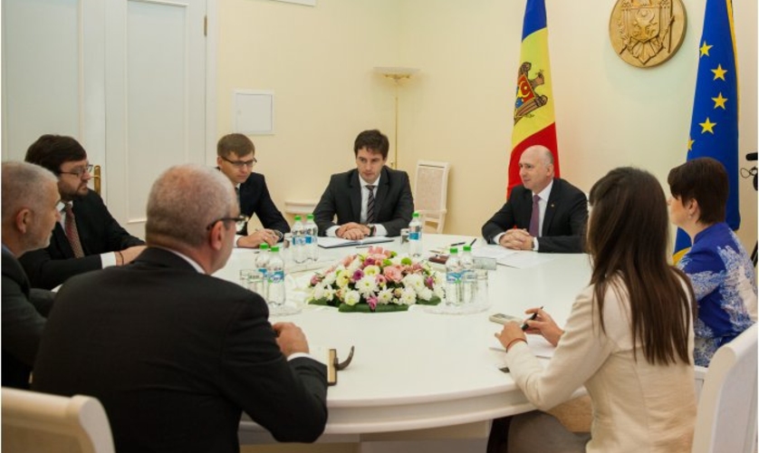 Премьер Павел Филип провел беседу с потенциальными иностранными инвесторами