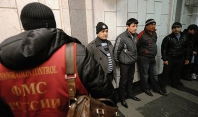 Госдума ограничила до 90 суток срок пребывания в РФ