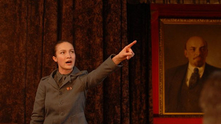 Брянские школьники опубликовали запись воспитательной беседы с директором о Навальном