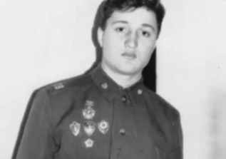 Форма  пограничника к лицу Владу Филату