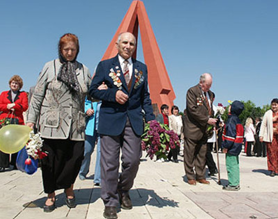 Газета «Timpul» выступила за снос столичного воинского мемориала ''Eternitate-Вечность''