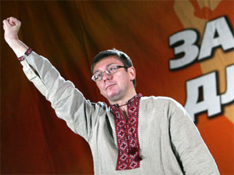 Час відступу - минув. Досить песимізму!