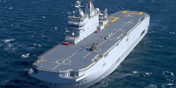 Путин и Олланд разорвали договор по Mistral