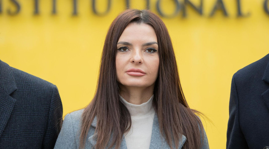 Очередная марионетка Илана Шора?