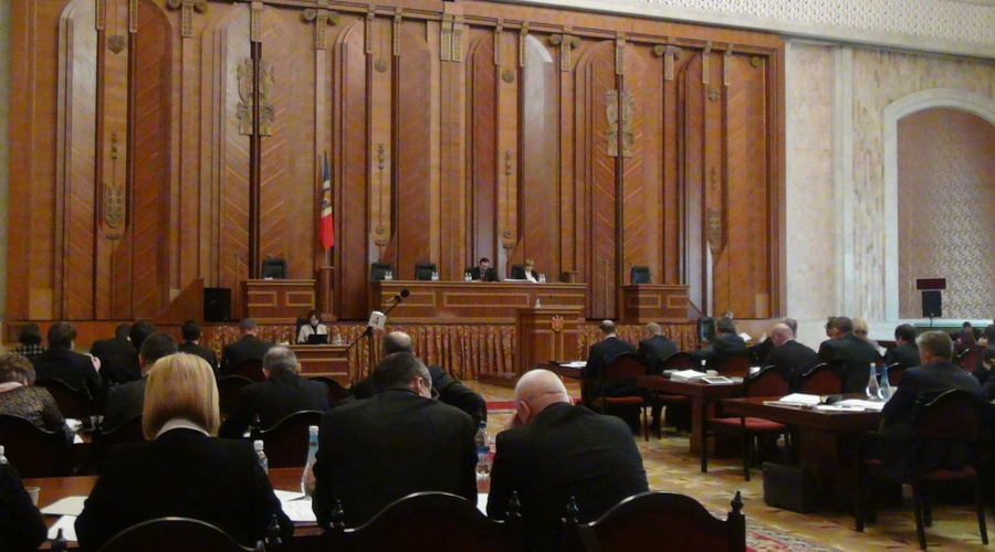 Пауза в парламенте