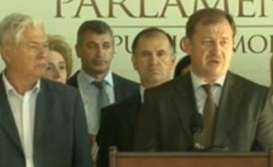СДПМ и ПКРМ соберут возле парламента 