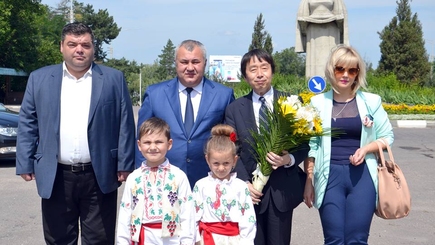 Уроки румынского от посла Японии для мэра Бельц