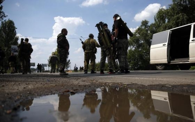 На Луганщине боевики захватили 12 украинских военных в плен