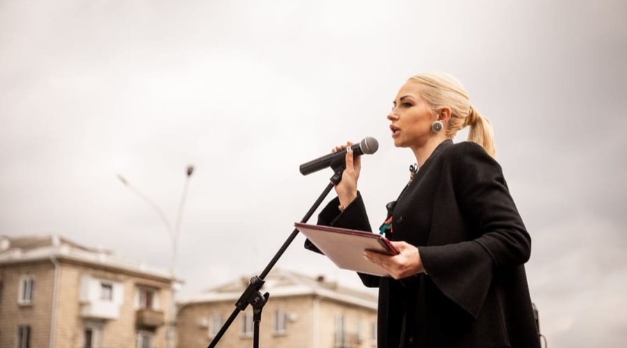Таубер снова будет спать только дома!
