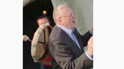 Шаманы Ямала изгоняют бесов из Жириновского