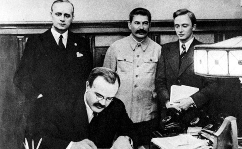 «Пакт Молотова — Риббентропа»: у нас нет повода для самобичевания