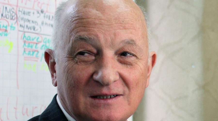 Strategia “3D” — de la “extremism” la consens?