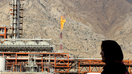 Иран нарастит добычу нефти на 700 тысяч баррелей в день