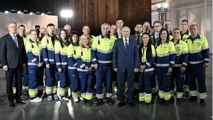 Малорослики и великий и ужасный Путин